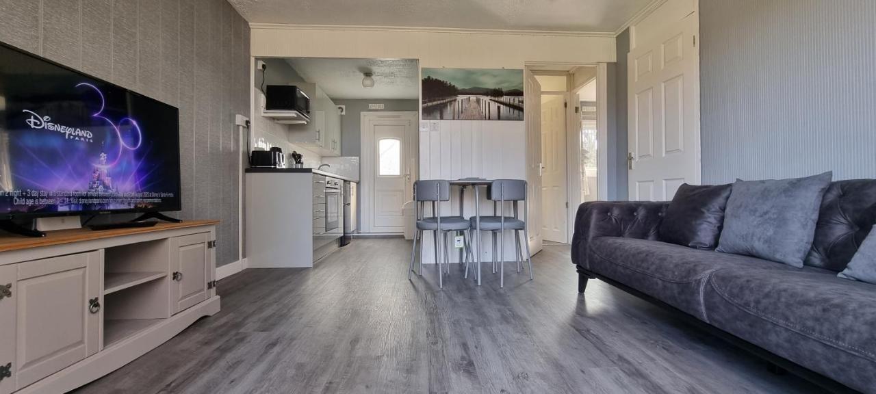 Watkin - Snowdon Cabins - Cozy Chalet - Glan Gwna, Caernarfon Caeathro ภายนอก รูปภาพ